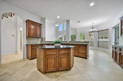6811 Colonade Trail Sugar Land TX 77479