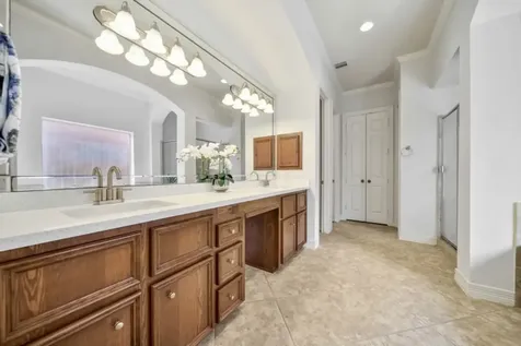 6811 Colonade Trail Sugar Land TX 77479