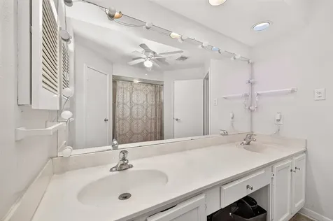 15343 Meadow Village Drive Houston TX 77095