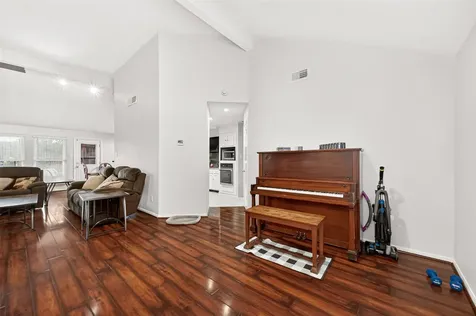 15343 Meadow Village Drive Houston TX 77095
