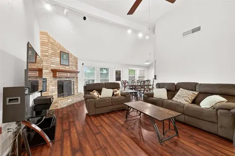 15343 Meadow Village Drive Houston TX 77095