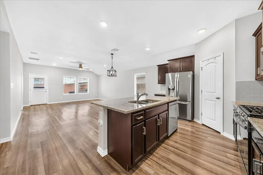 7826 Bullrider Drive Corpus Christi TX 78414