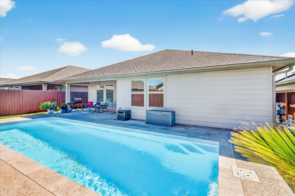 7826 Bullrider Drive Corpus Christi TX 78414