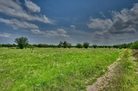 544 E Fm 1291 Round Top TX 78954