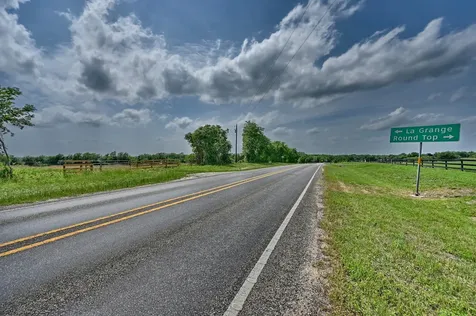 544 E Fm 1291 Round Top TX 78954