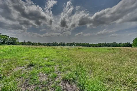 544 E Fm 1291 Round Top TX 78954