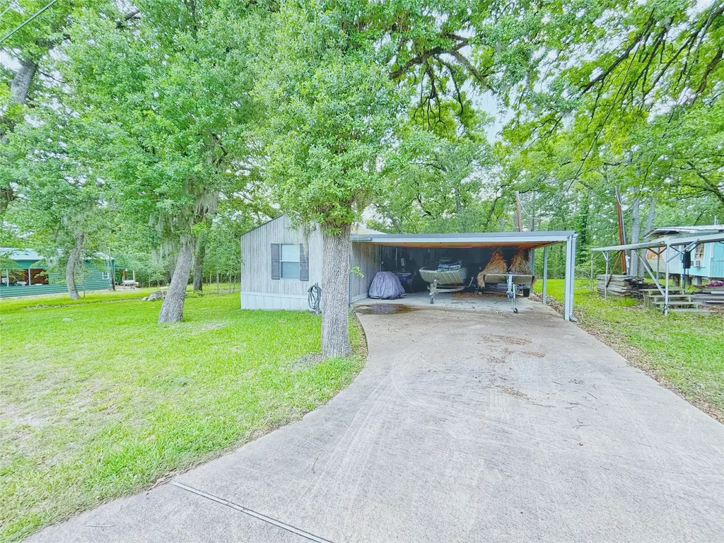 8 River Drive Trinity TX 75862