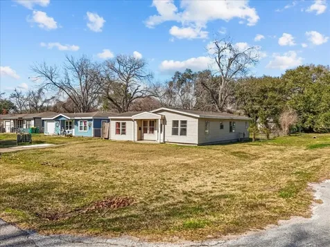 1002 Orange Street La Marque TX 77568
