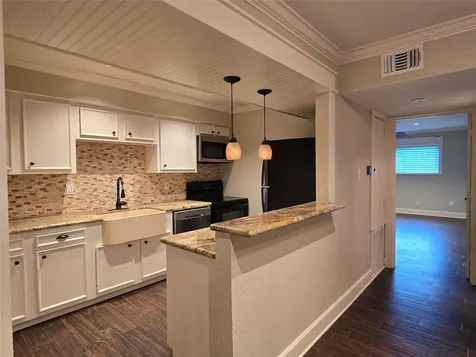 11550 Chimney Rock Road 312 Houston TX 77035