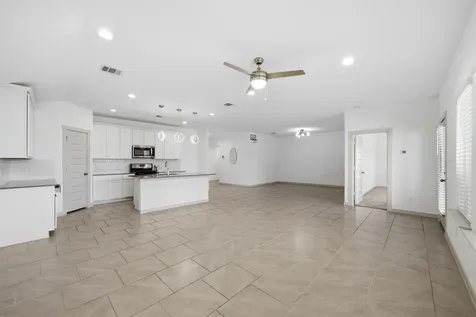 818 Starcross Bend Drive Missouri City TX 77459
