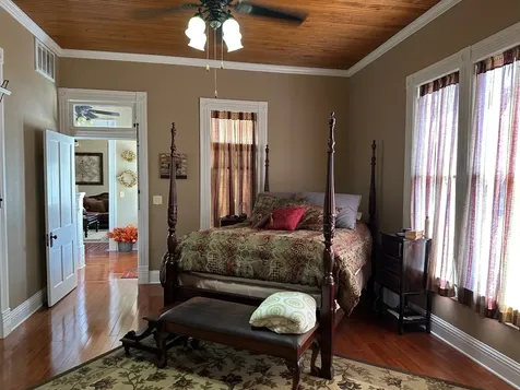 326 W Colorado Street La Grange TX 78945