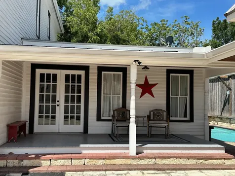 326 W Colorado Street La Grange TX 78945