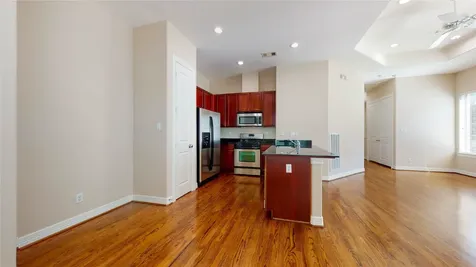 3826 Center Street Houston TX 77007
