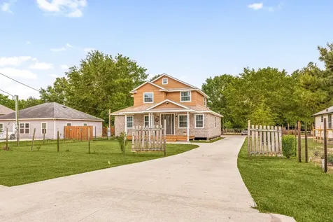 664 County Road 3404 Cleveland TX 77327