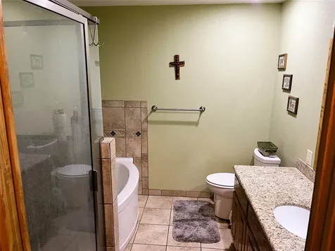 203 Jane Street Groesbeck TX 76642