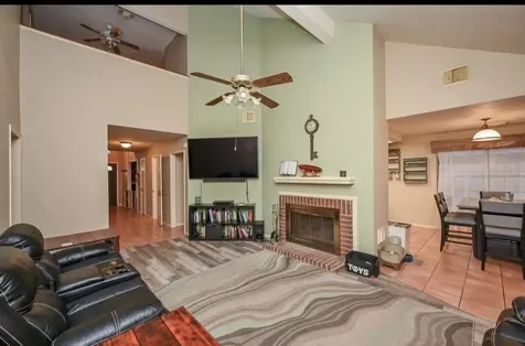 1013 Chesterwood Drive Pearland TX 77581