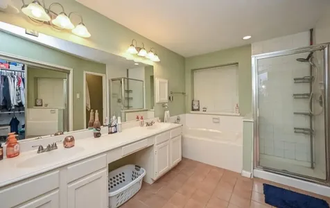 1013 Chesterwood Drive Pearland TX 77581