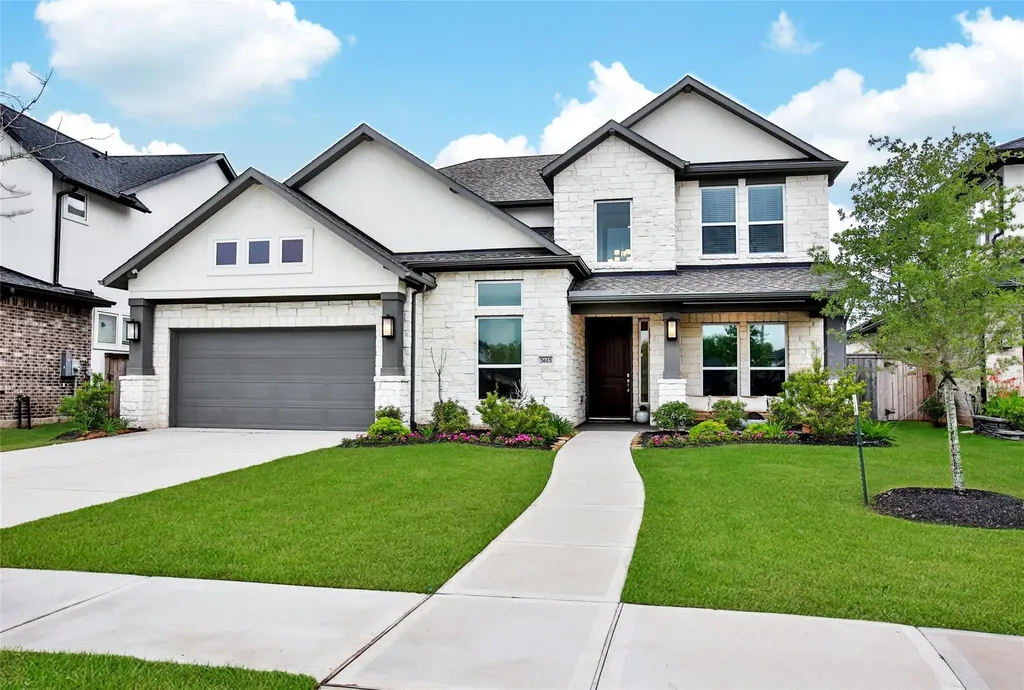 5615 Trinity Heights Lane Sugar Land TX 77479
