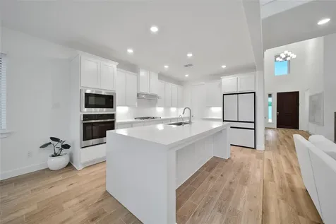 5615 Trinity Heights Lane Sugar Land TX 77479