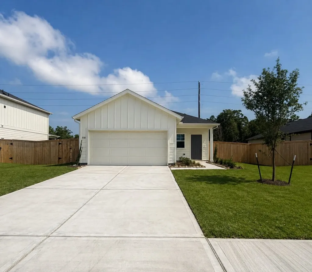 7110 Thomas James Court Cove TX 77523