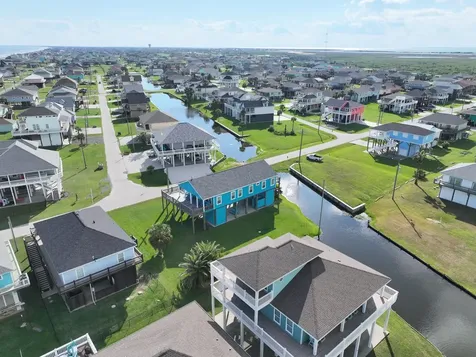 936 Surf Road Crystal Beach TX 77650