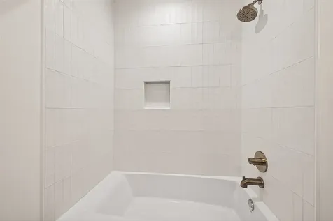 5422 Hummingbird Street Houston TX 77096