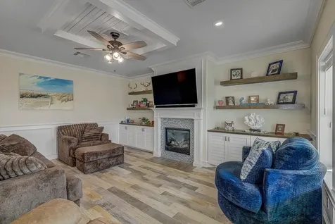1003 Redfish Street Bayou Vista TX 77563