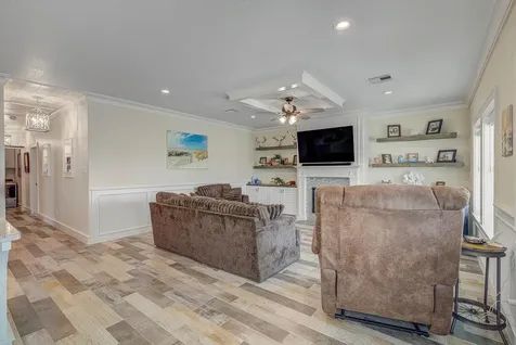 1003 Redfish Street Bayou Vista TX 77563
