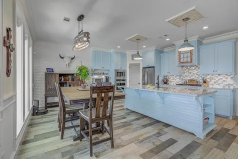 1003 Redfish Street Bayou Vista TX 77563