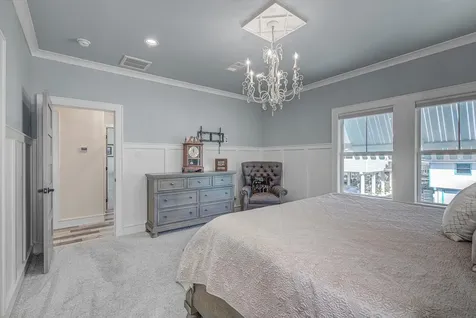 1003 Redfish Street Bayou Vista TX 77563