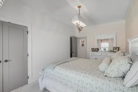 1003 Redfish Street Bayou Vista TX 77563