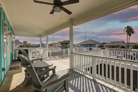 1003 Redfish Street Bayou Vista TX 77563