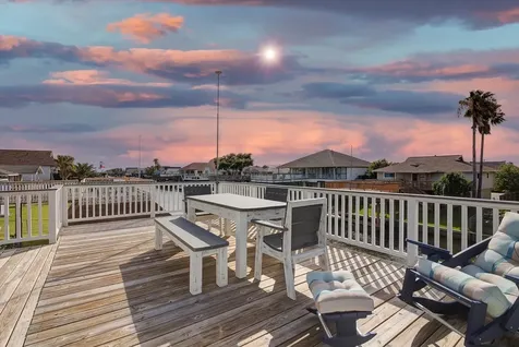 1003 Redfish Street Bayou Vista TX 77563