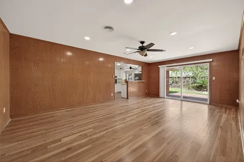 5646 Hazen Street Houston TX 77081