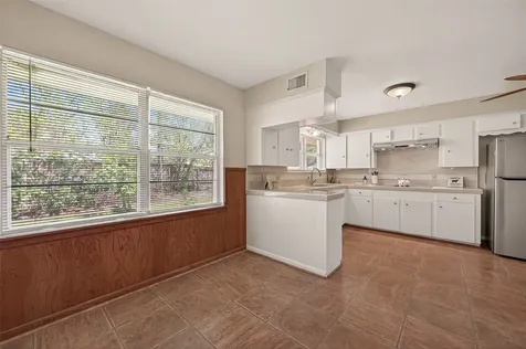 5646 Hazen Street Houston TX 77081