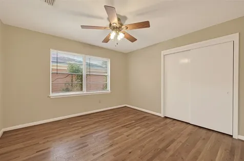 5646 Hazen Street Houston TX 77081