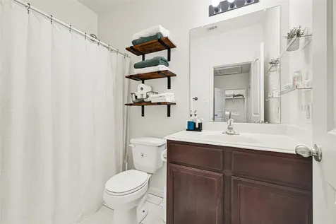 9810 Steel Knot Lane Iowa Colony TX 77583