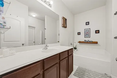 9810 Steel Knot Lane Iowa Colony TX 77583