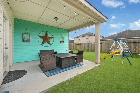9810 Steel Knot Lane Iowa Colony TX 77583