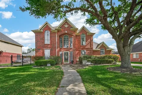 405 Pecan Grove Dickinson TX 77539