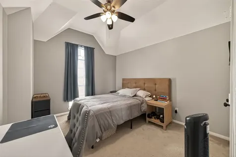 405 Pecan Grove Dickinson TX 77539