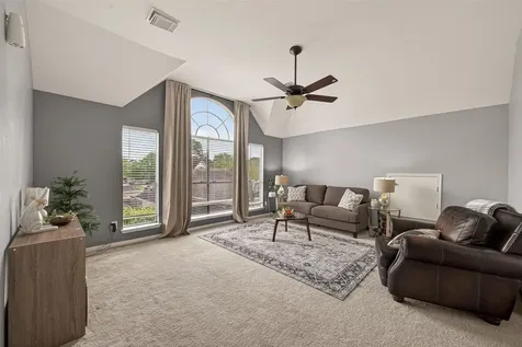 405 Pecan Grove Dickinson TX 77539