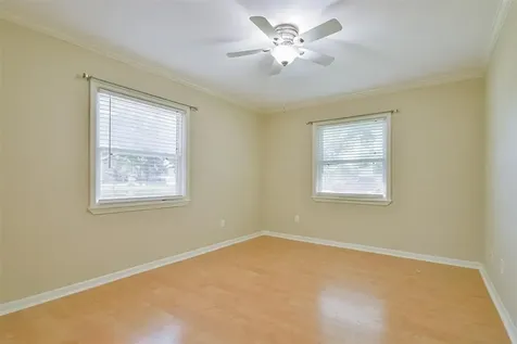 108 Dolphin Avenue Galveston TX 77550