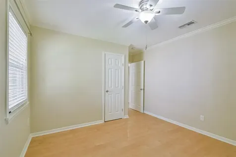 108 Dolphin Avenue Galveston TX 77550