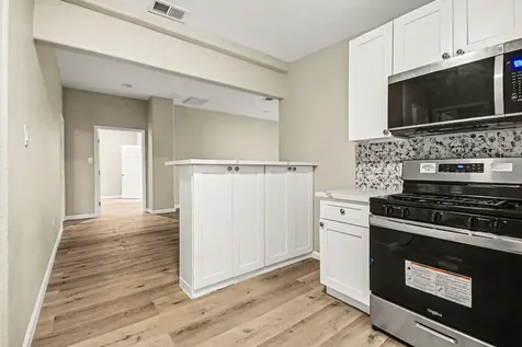 2828 Avenue O 1/2 Galveston TX 77550