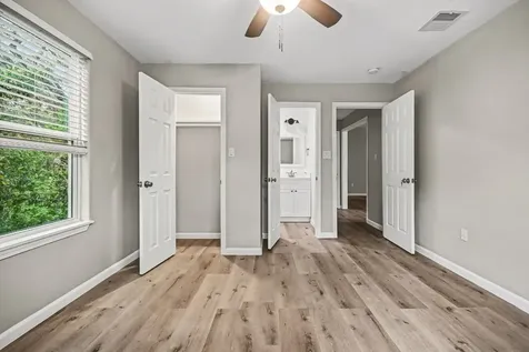 2828 Avenue O 1/2 Galveston TX 77550