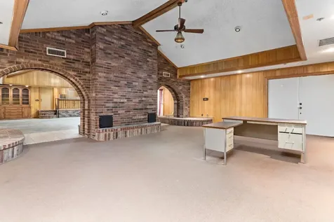 8265 Maple Street Orange TX 77632