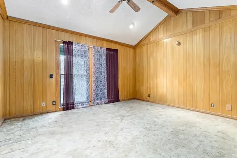8265 Maple Street Orange TX 77632