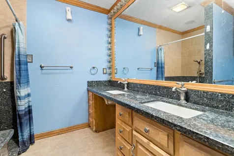8265 Maple Street Orange TX 77632