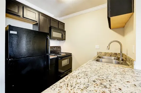 2006 W 43rd Street 19 Houston TX 77018